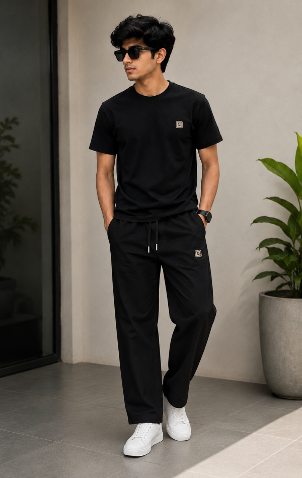 Men's Solid Black Relaxed Fit Trousers with Elastic Drawstring Waistband